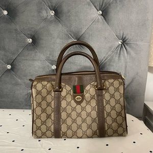 Vintage Gucci Sherry bag- great shape!